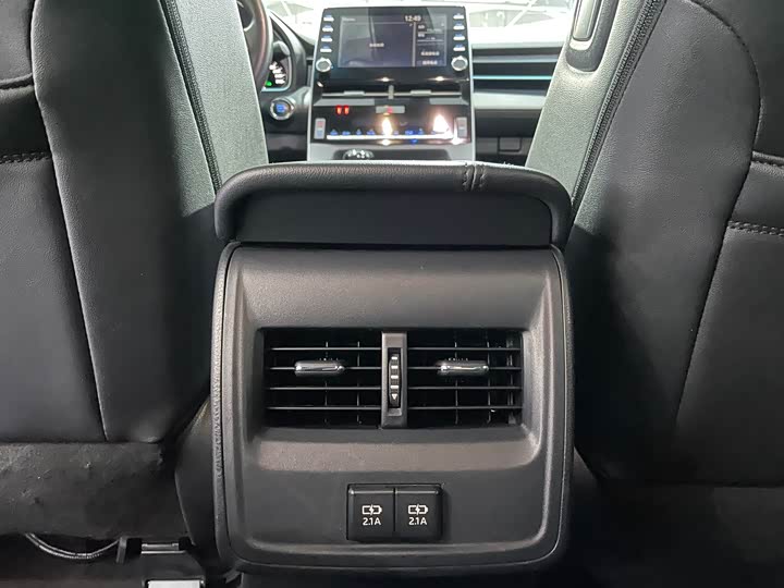 Фото 7 - Toyota Avalon