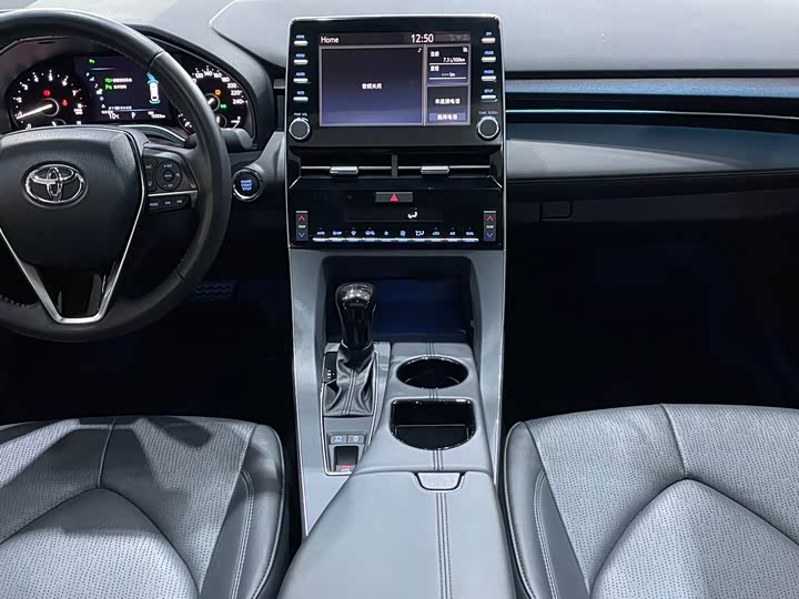 Фото 8 - Toyota Avalon