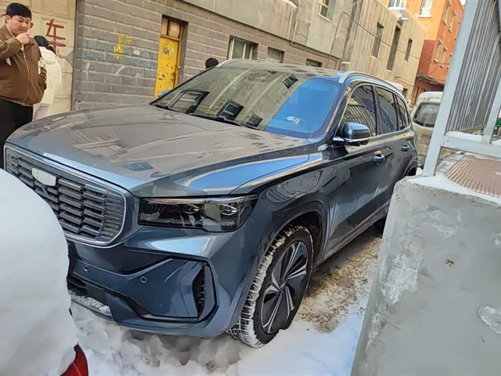 Фото 1 - Geely Monjaro