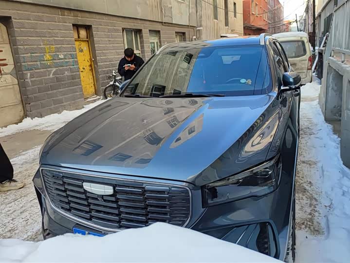 Фото 2 - Geely Monjaro