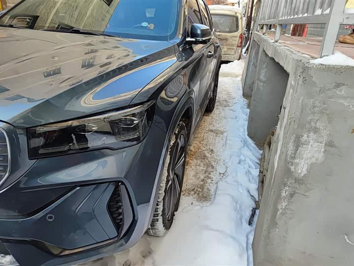 Фото 5 - Geely Monjaro