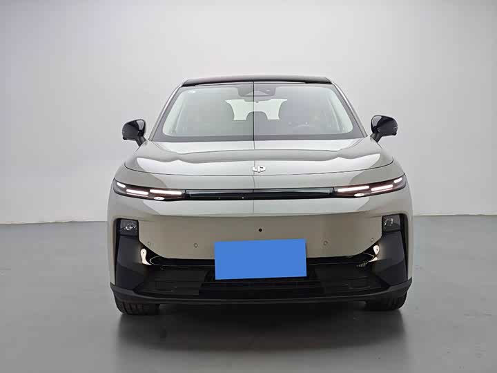 Фото 2 - Leapmotor B10