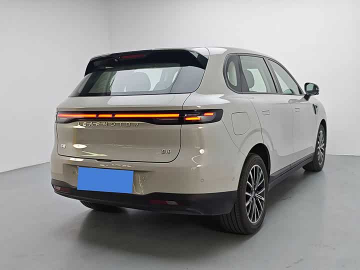 Фото 6 - Leapmotor B10