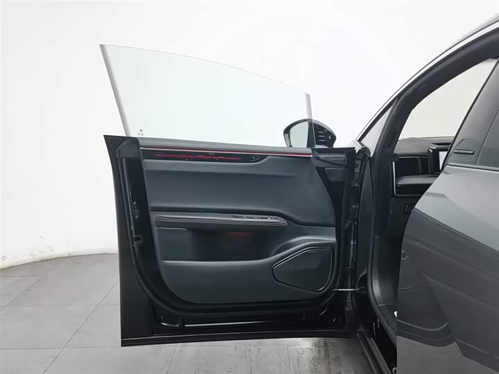 Фото 8 - HiPhi X