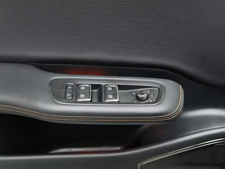 Фото 9 - HiPhi X