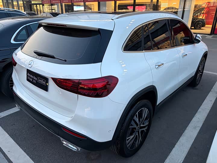 Фото 2 - Mercedes-Benz GLA-Class
