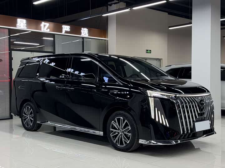 Фото 3 - GAC Trumpchi M8