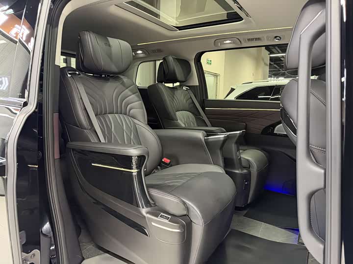 Фото 8 - GAC Trumpchi M8