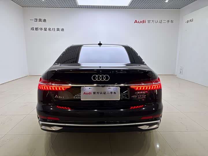 Фото 5 - Audi A6L