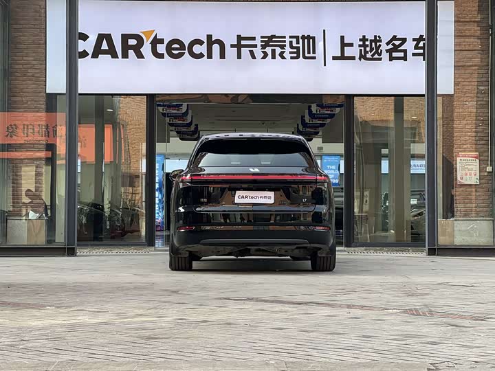 Фото 8 - LiXiang L7