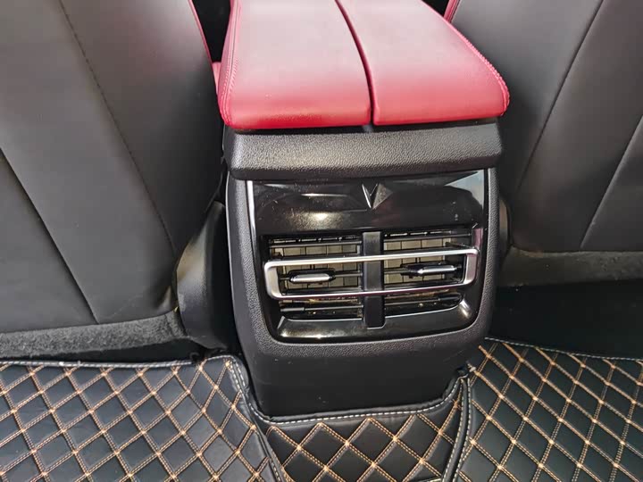 Фото 8 - Changan CS85 Coupe