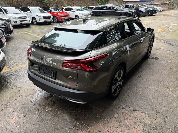 Фото 5 - Citroen C5 X