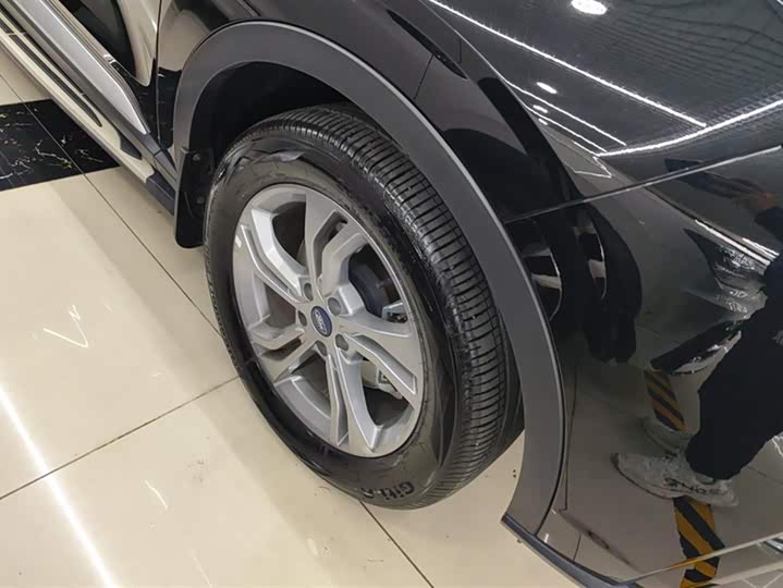 Фото 6 - Ford Equator Sport