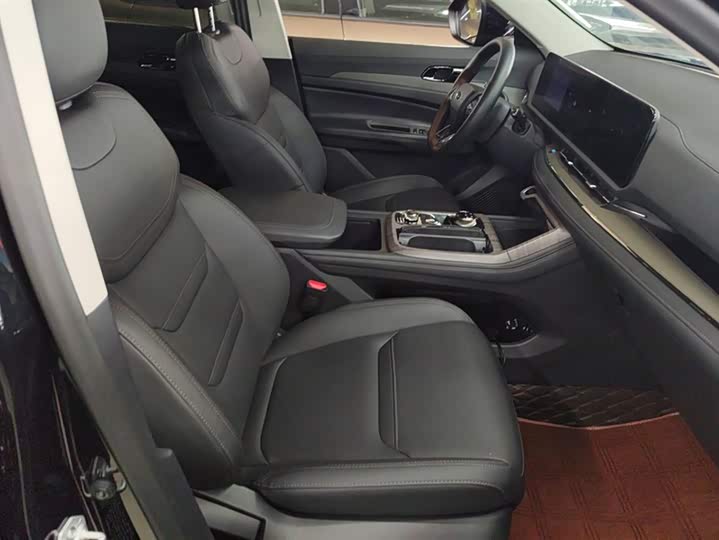 Фото 8 - Ford Equator Sport