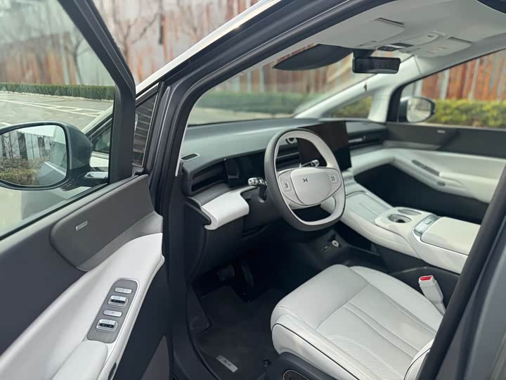 Фото 7 - XPeng X9