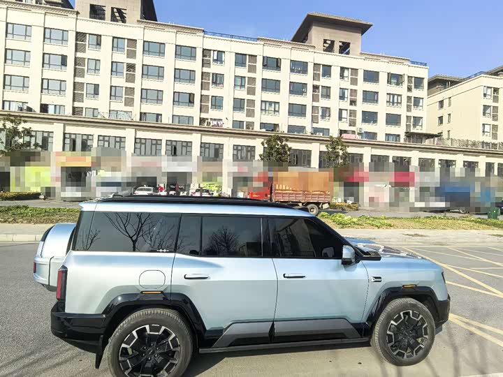 Фото 3 - BYD FangChengBao Leopard 8