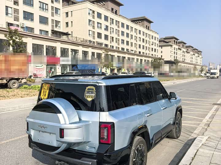 Фото 5 - BYD FangChengBao Leopard 8