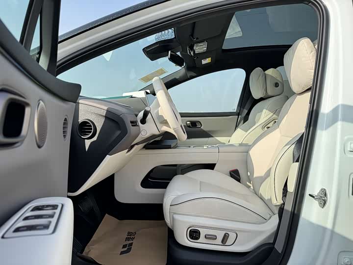 Фото 5 - LiXiang i6