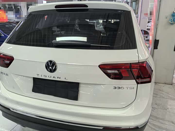 Фото 4 - Volkswagen Tiguan L Pro