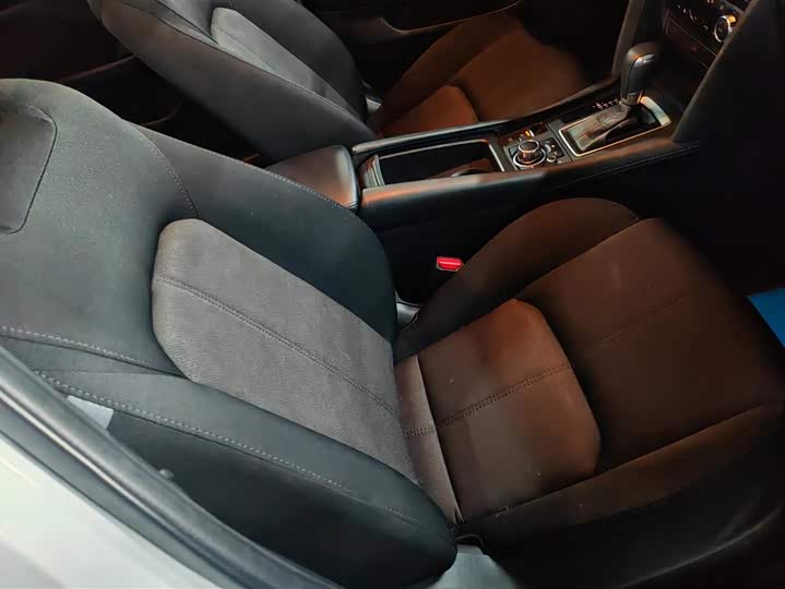 Фото 8 - Mazda CX-4