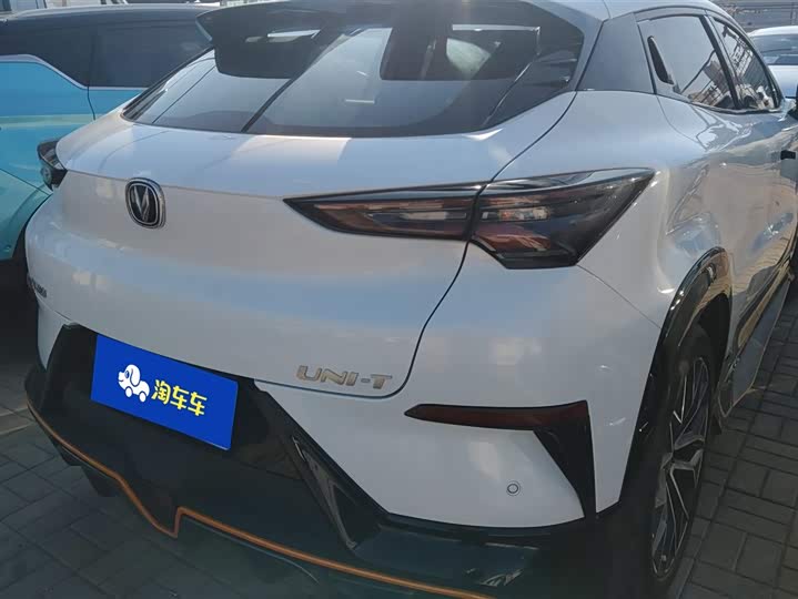 Фото 3 - Changan UNI-T