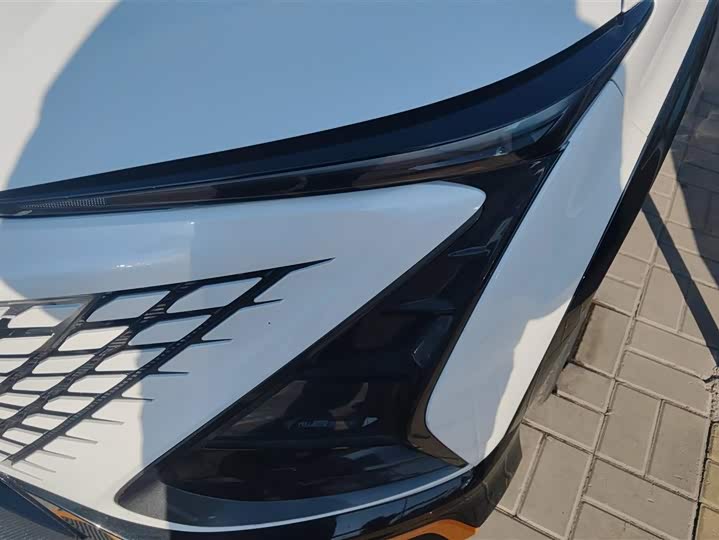 Фото 5 - Changan UNI-T