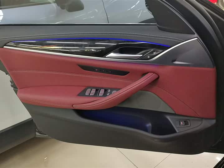 Фото 7 - BMW 5 Series