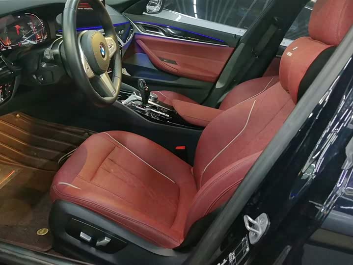 Фото 9 - BMW 5 Series