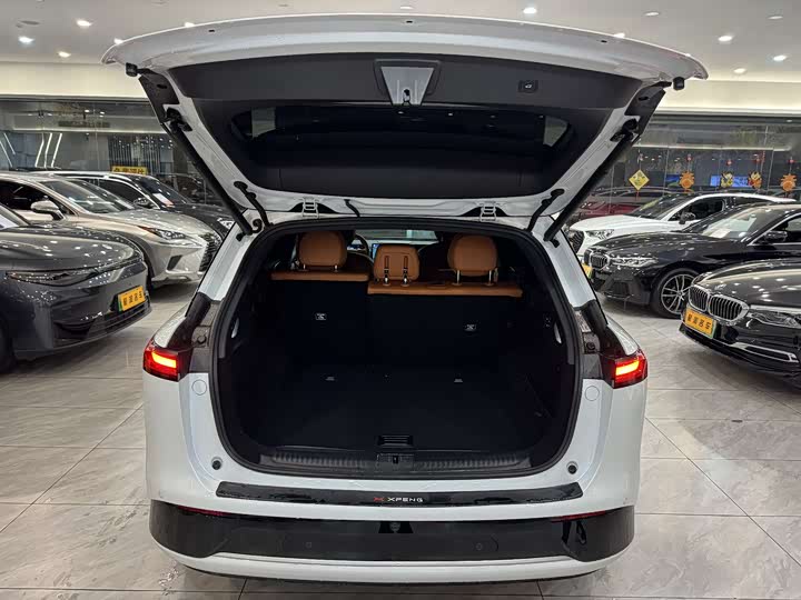 Фото 8 - XPeng G9