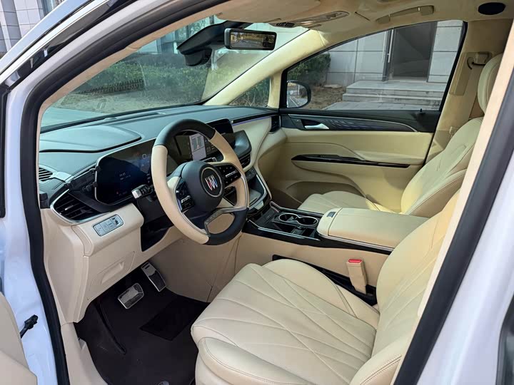 Фото 4 - Buick GL8 Hybrid