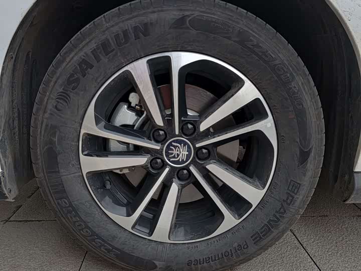 Фото 4 - BYD Qin Plus