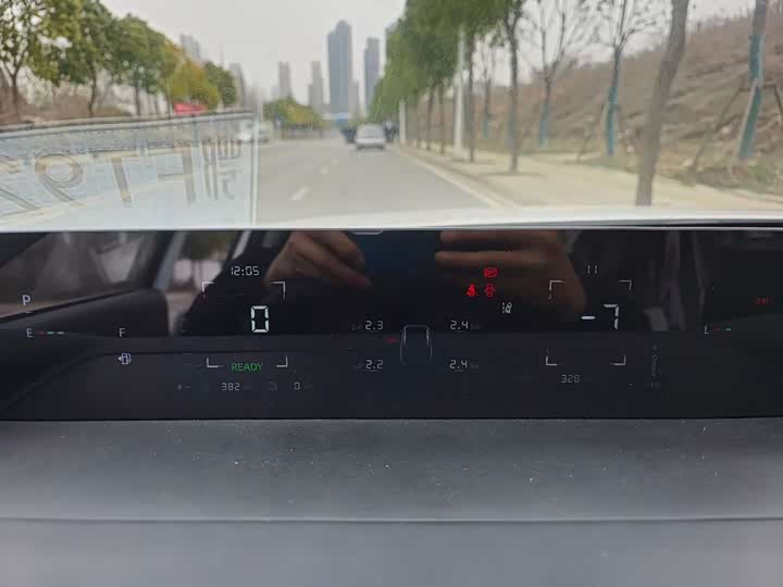 Фото 6 - Changan Eado EV