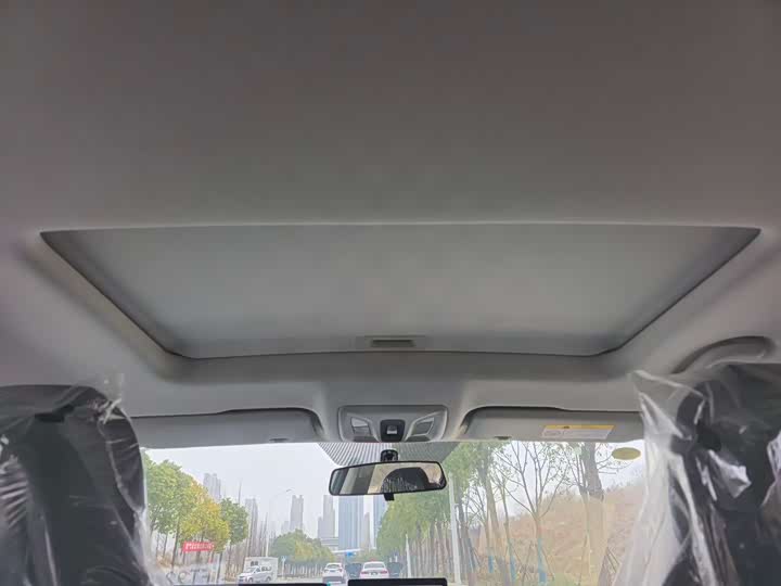 Фото 7 - Changan Eado EV