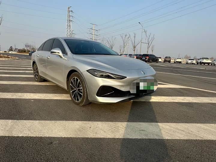 Фото 3 - Roewe D7