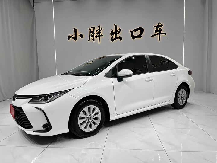 Фото 1 - Toyota Corolla