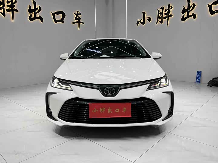 Фото 3 - Toyota Corolla