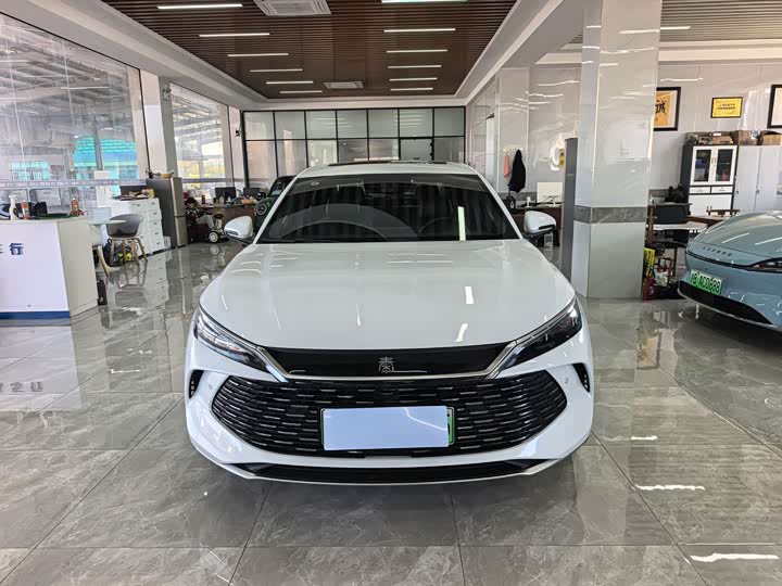 Фото 2 - BYD Qin L