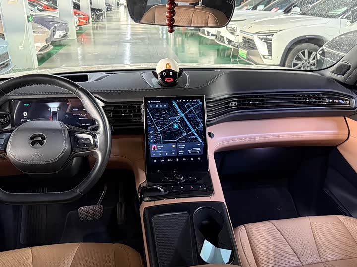 Фото 6 - Nio ES8