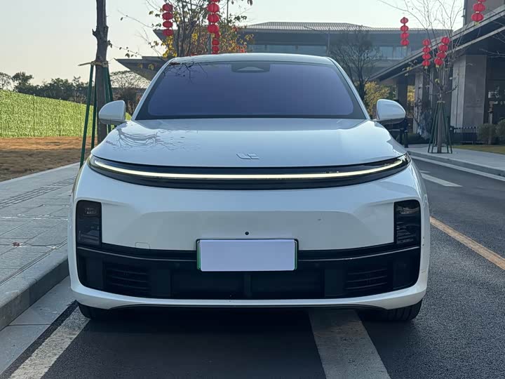 Фото 2 - LiXiang L7