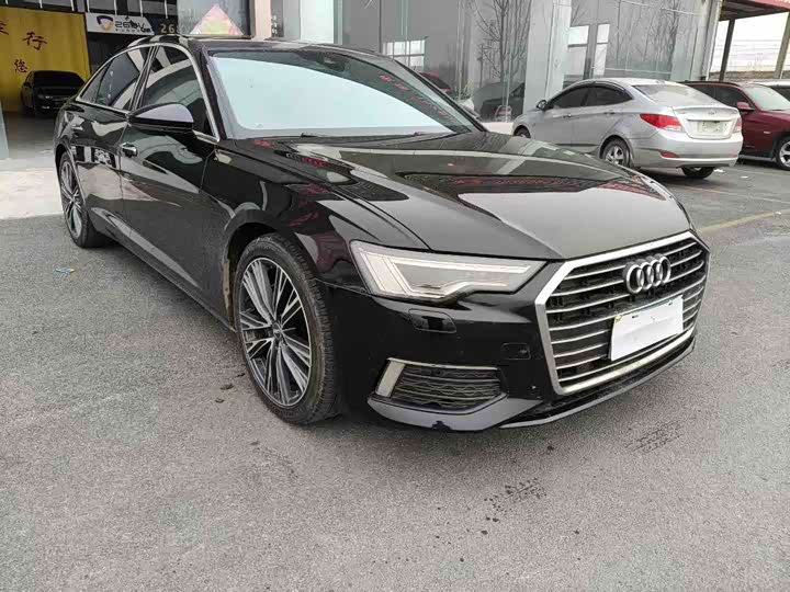 Фото 3 - Audi A6L