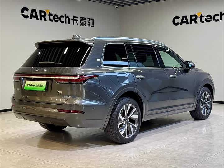 Фото 4 - LiXiang One