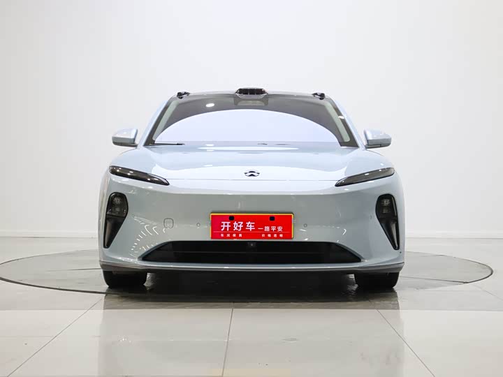 Фото 1 - Nio ET5