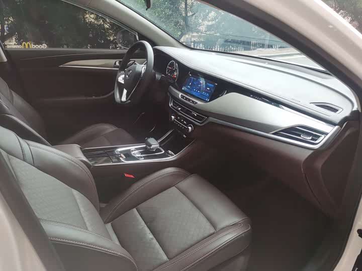 Фото 6 - Changan Eado EV