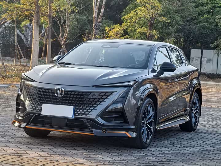 Фото 2 - Changan UNI-T