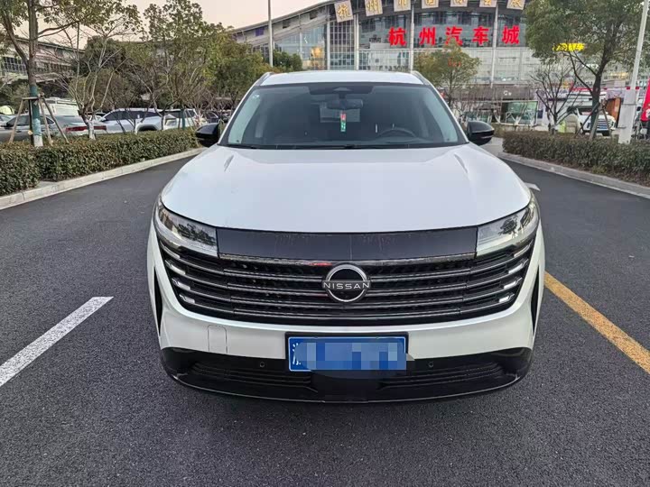 Фото 2 - Nissan Pathfinder