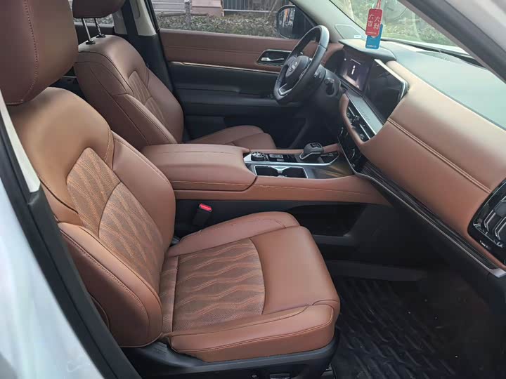 Фото 8 - Nissan Pathfinder