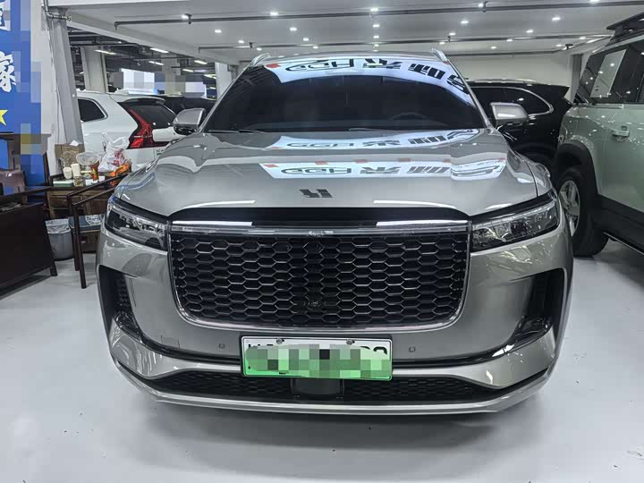 Фото 2 - LiXiang One