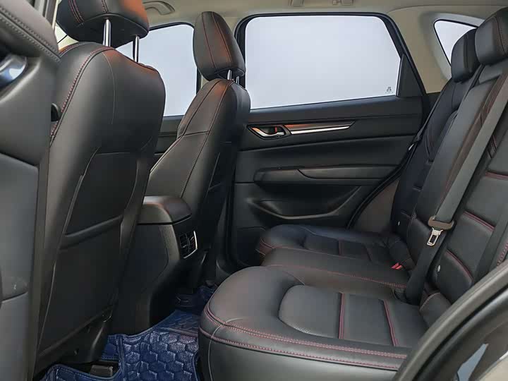 Фото 8 - Mazda CX-5