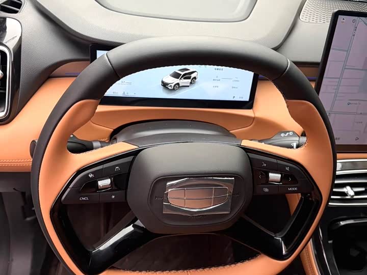 Фото 9 - Geely Atlas L