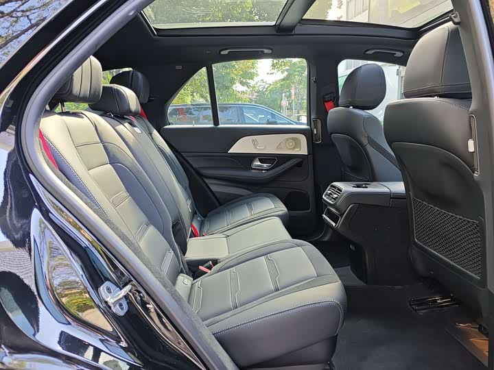 Фото 8 - Mercedes-Benz GLE-Class AMG